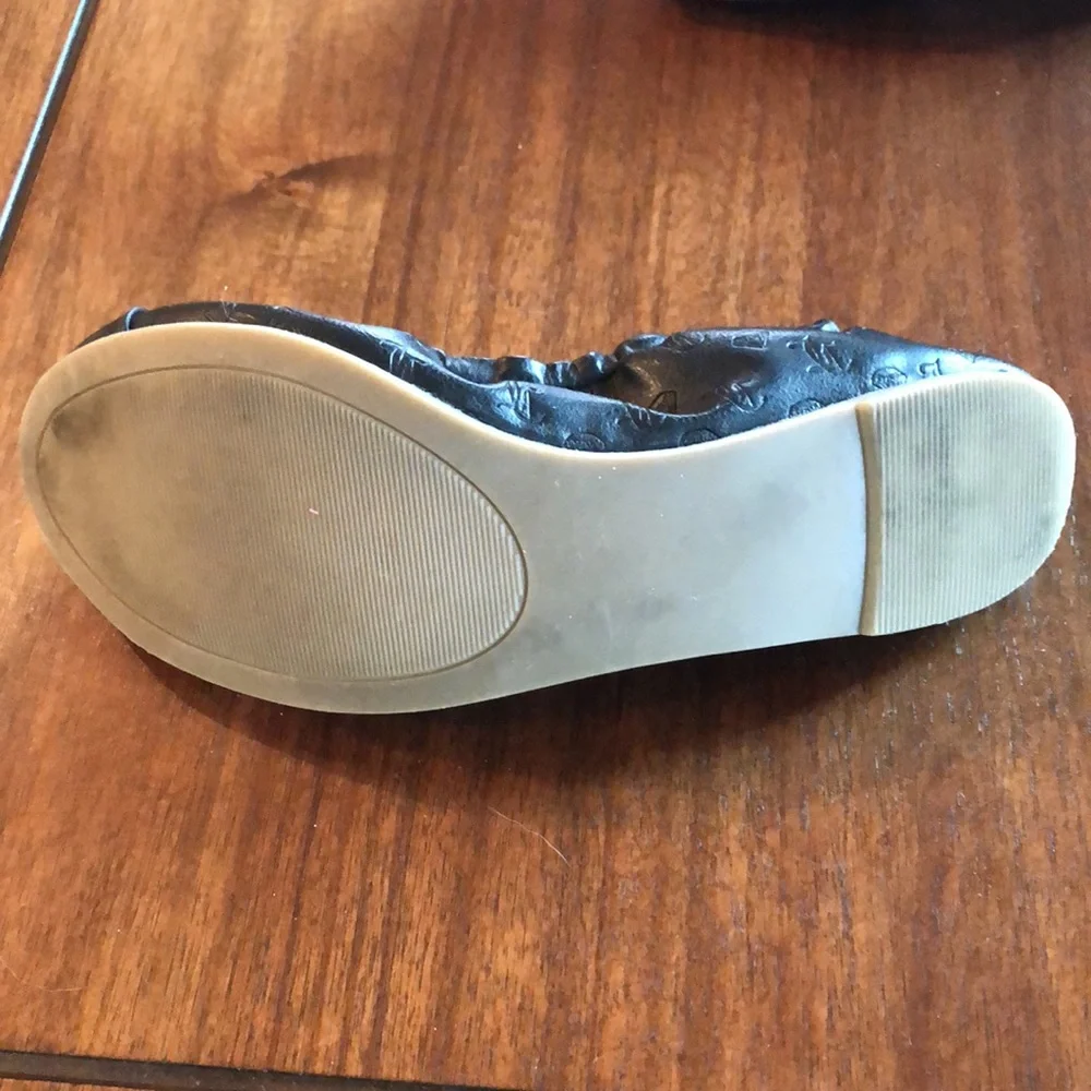 Juicy Couture Flats - Picture 9 of 9